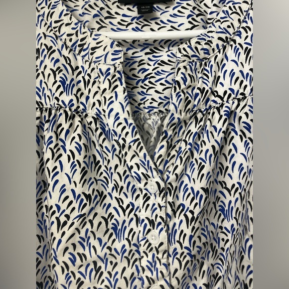 Lane Bryant long sleeve white button up blouse with lace on the sleeves. - Picture 5 of 6